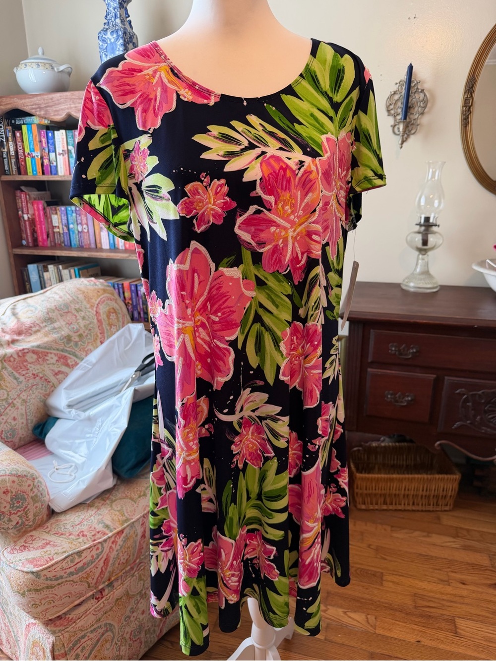 Ivy Road Floral Midi Dress in Black with Pink & Green Print